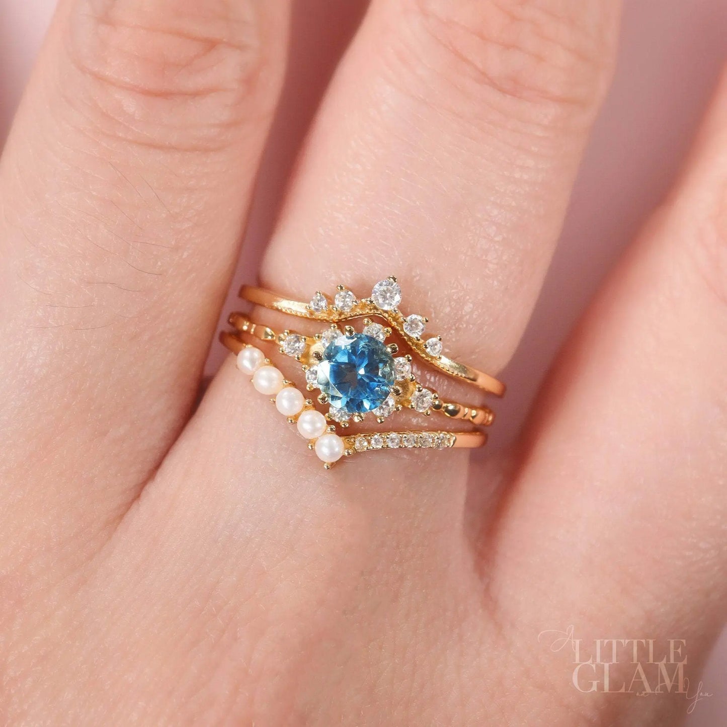 Purity Pearl V Ring Pearl & Cubic Zirconia